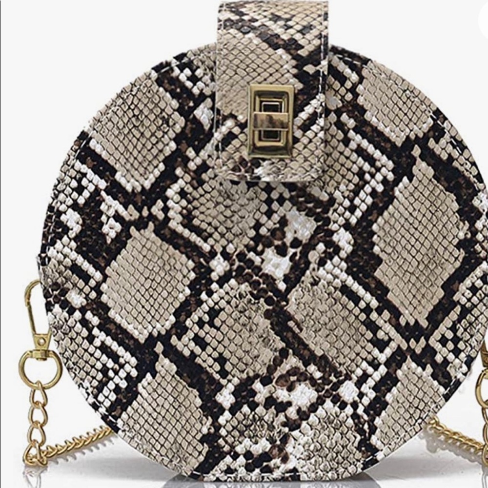 🔥 Fashion Crossbody Bag Snakeskin Shoulder Bag with Chain Strap for Women